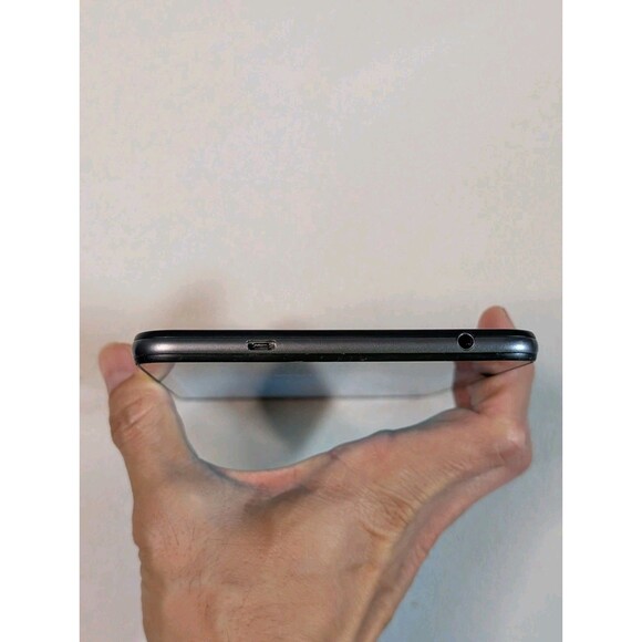 Samsung Galaxy Tab A WIFI 7" 8GB Tablet SM-T280 - Black - Picture 6 of 6